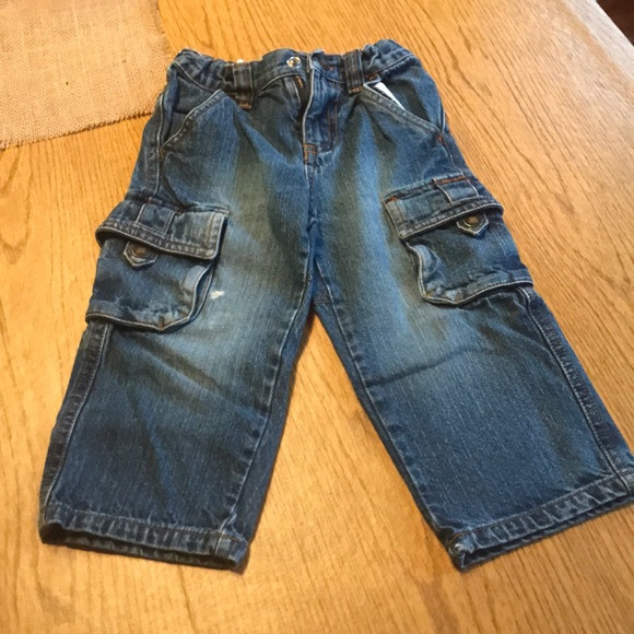 13 pairs of assorted toddler boys pants - Picture 6 of 7